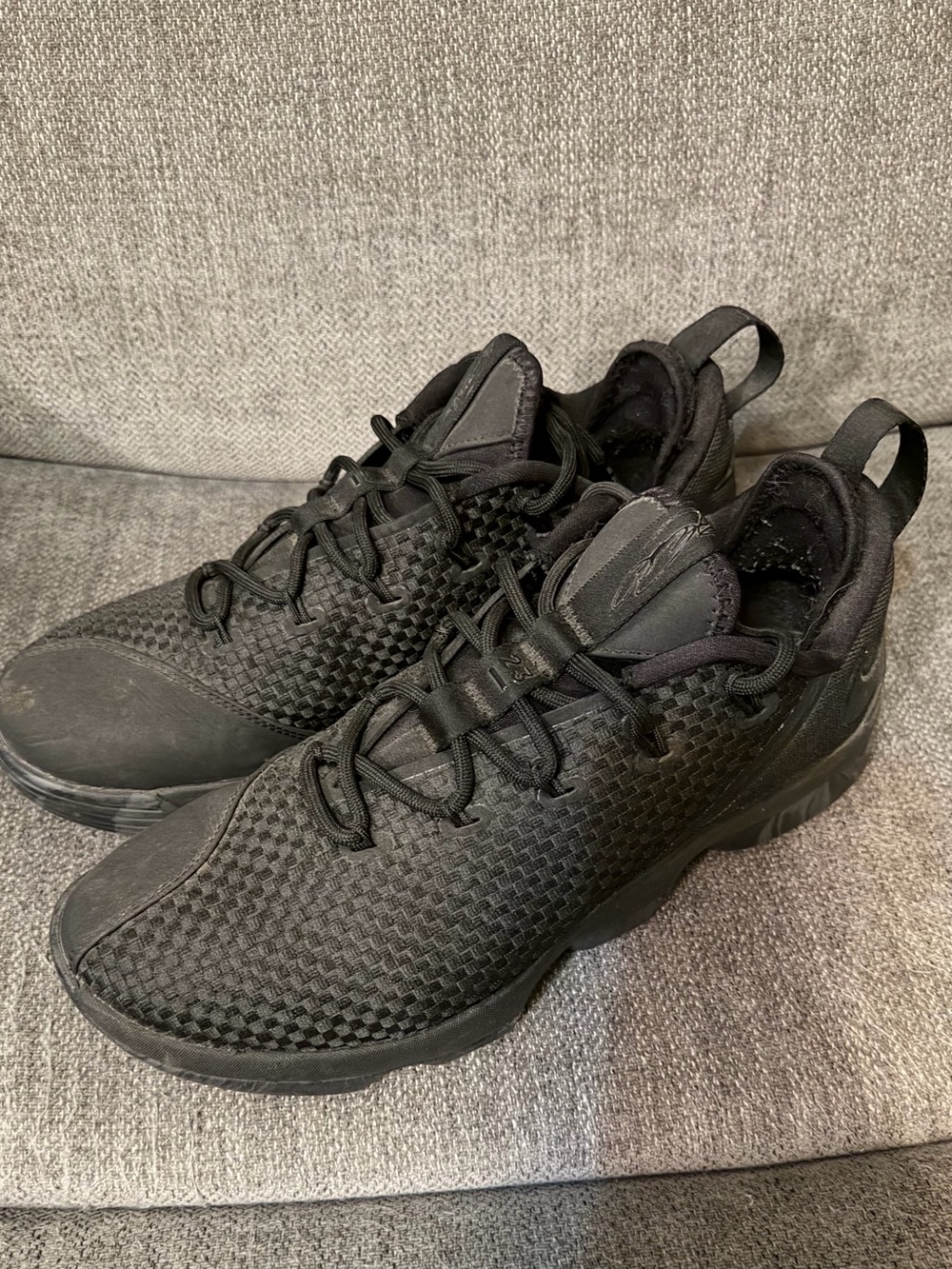 Men's All-Black Lightweight Nike LeBron Sneakers